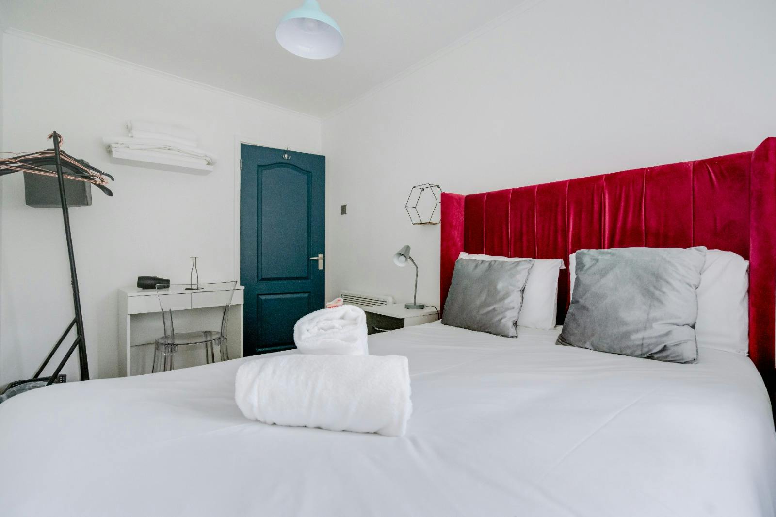 Apartament de închiriat pentru 2.800 GBP pe lună în Birmingham, Hillcrest Road