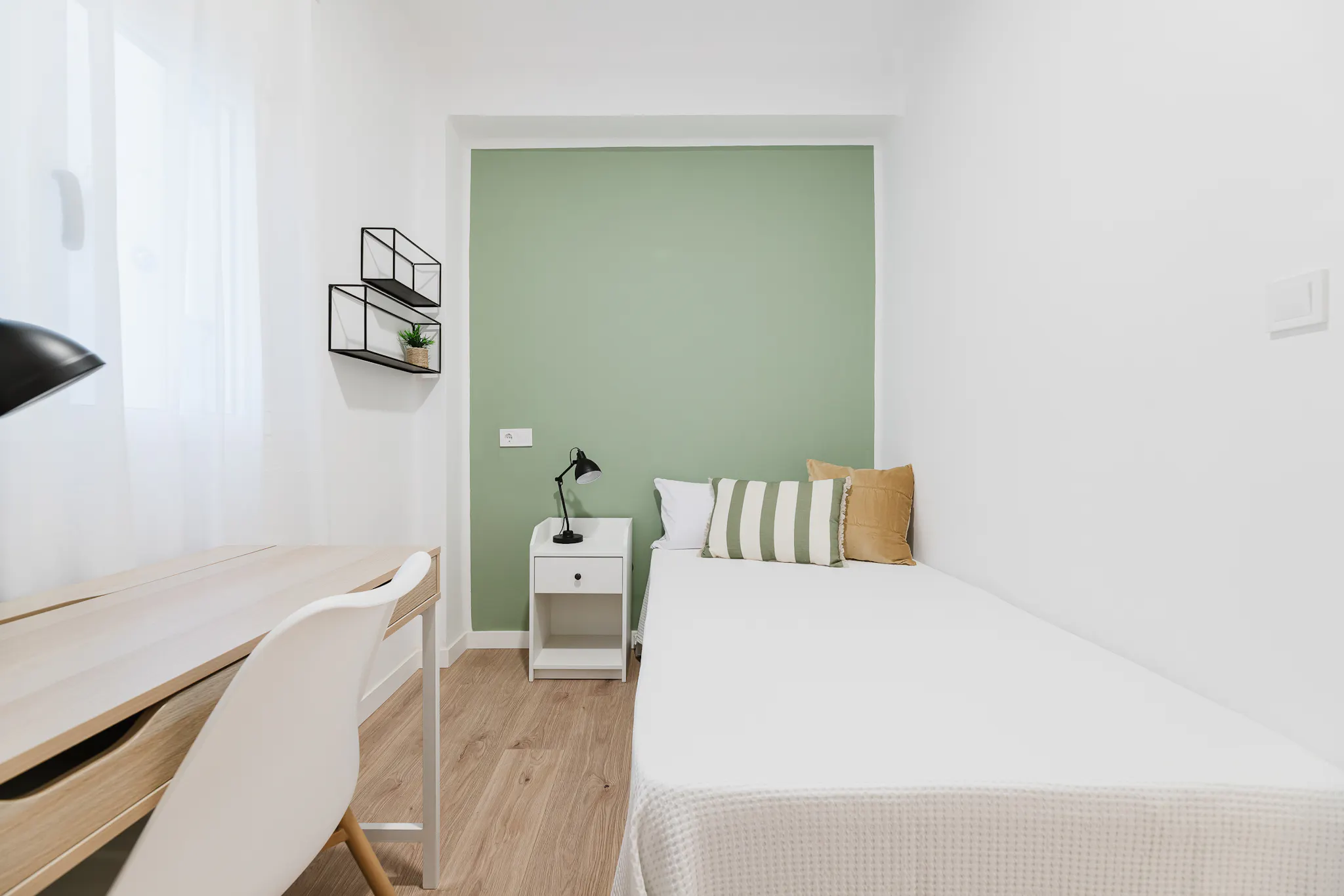 Carrer del Beat Joan Grande, Valencia preview