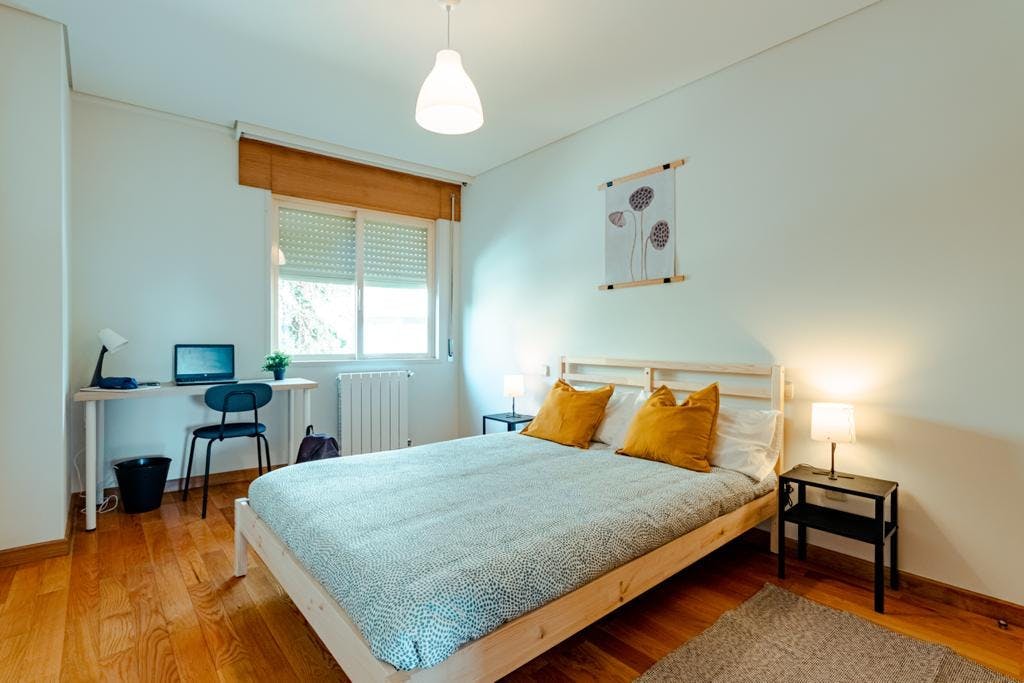 Private room for rent for €640 per month in Porto, Rua da Bouça