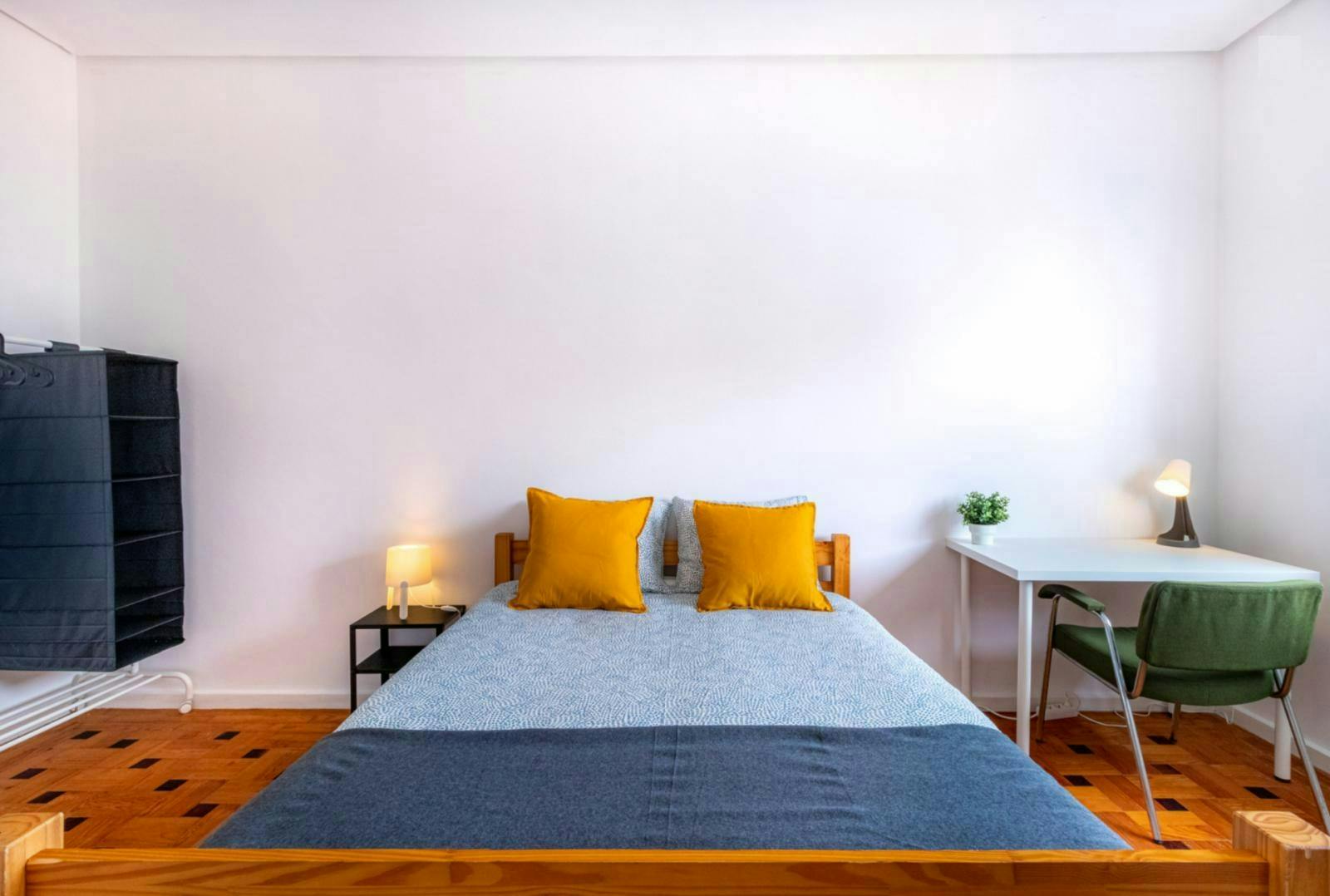Apartment Porto, 1 bed, 12m² — photo 1