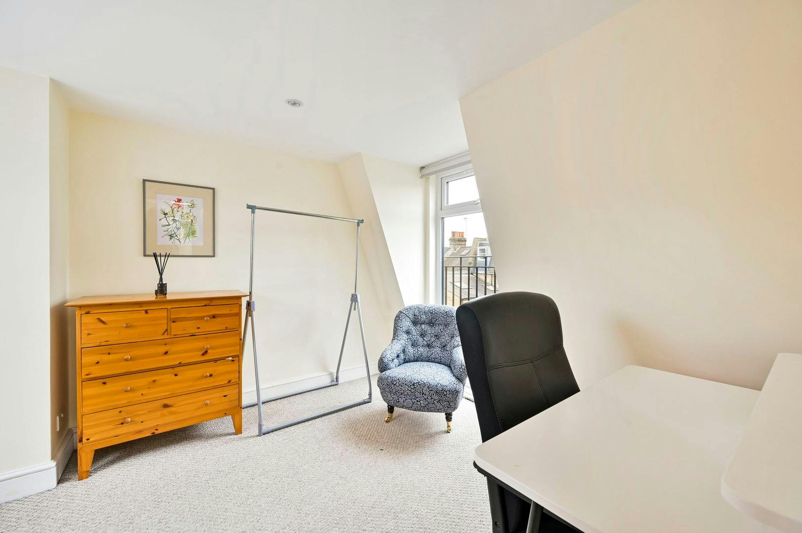 Apartment London, 4 beds — photo 17