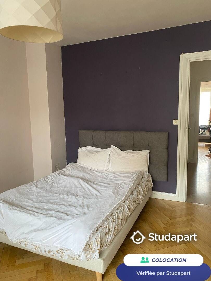 Private room for rent on Place Victor Basch, Lyon