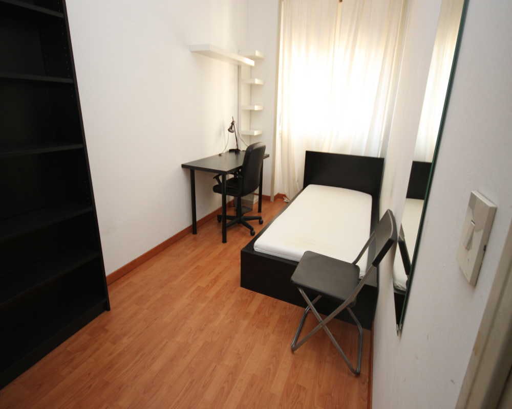 Private room in Viale Campania, Milan (1609458) room image 1