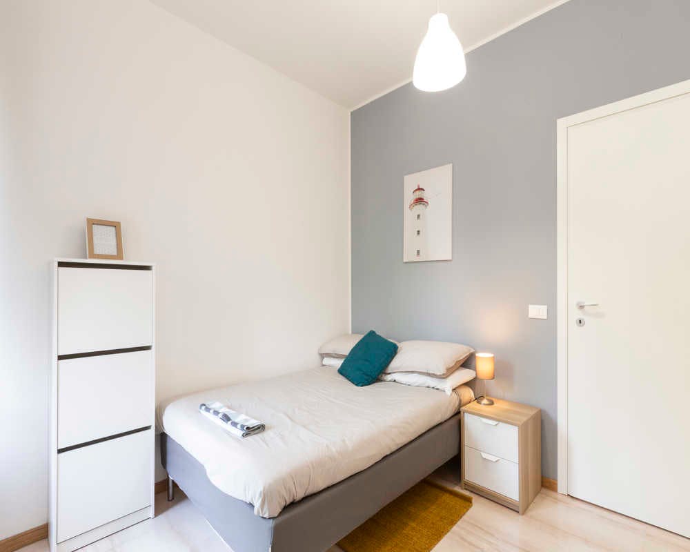 Private room for rent for €750 per month in Milan, Via Lorenteggio