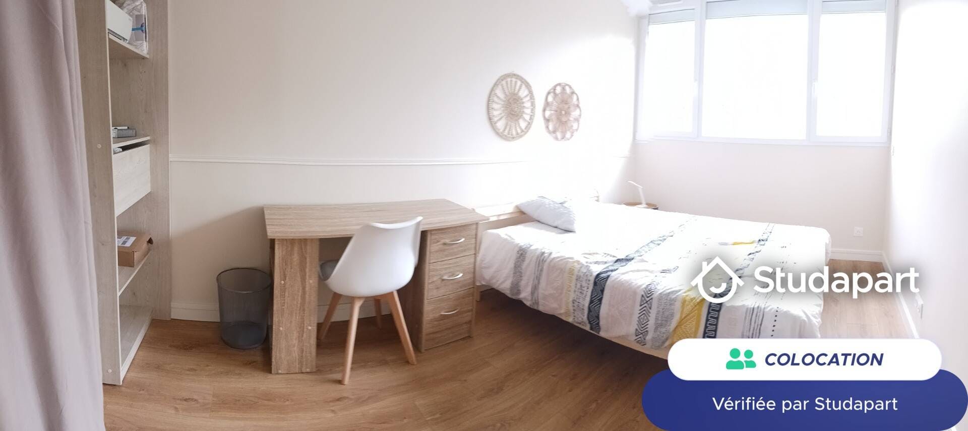 Private room for rent on Rue des Millepertuis, Les Ulis - Vista 5