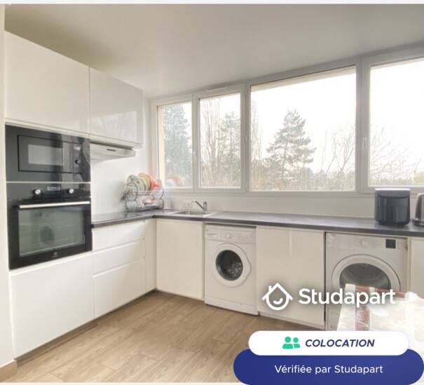 Private room for rent on Rue des Millepertuis, Les Ulis - Vista 3