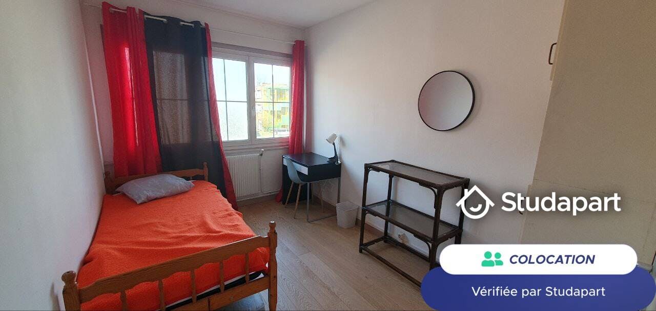 Private room for rent on Rue du Maréchal Foch, Loos - Visning 4