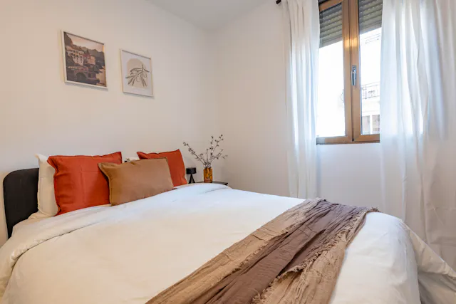 Private room in Calle de Santa Engracia, Madrid (1610135) room image 2