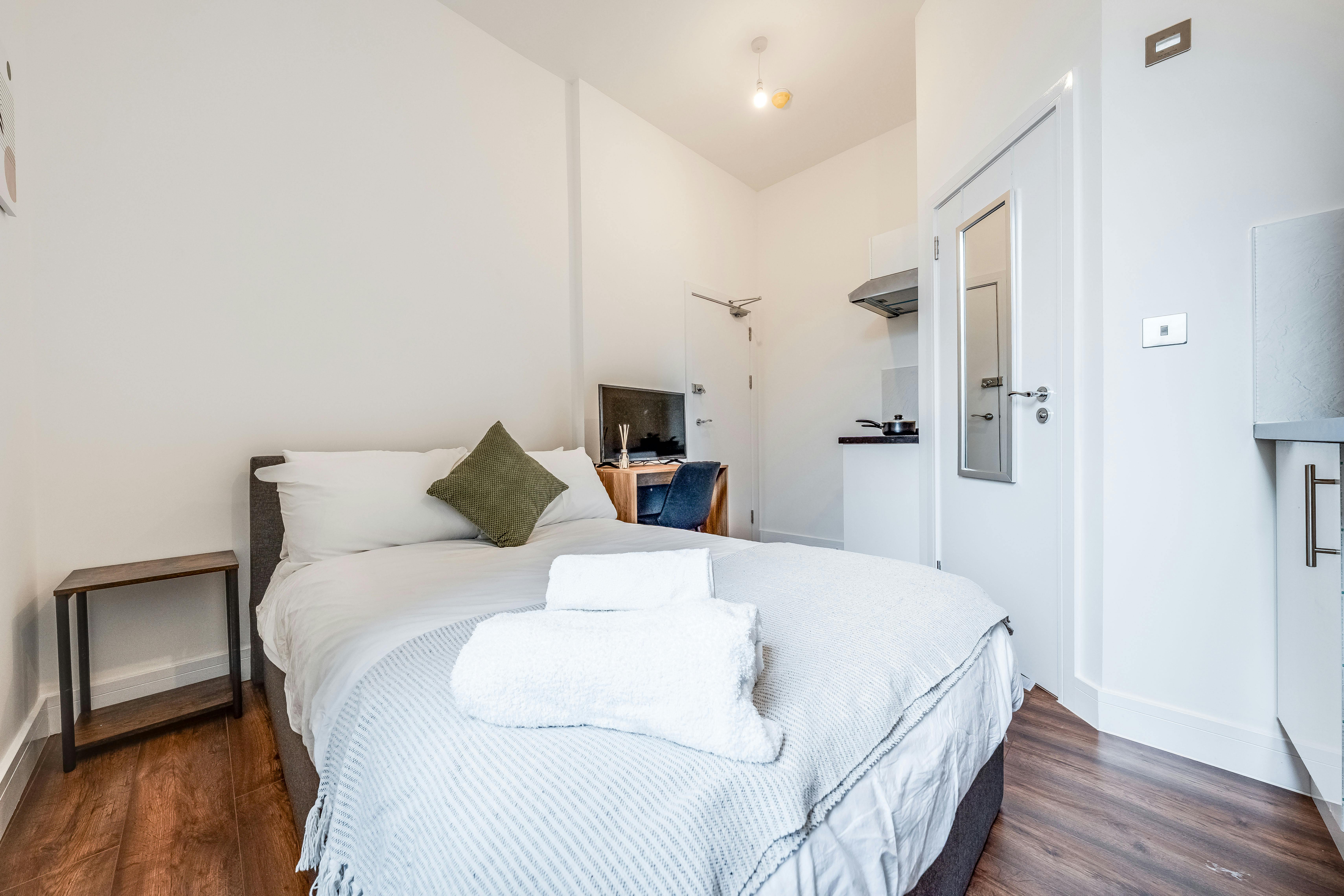 Studio te huur voor £ 2.250 per maand in London, Denmark Hill
