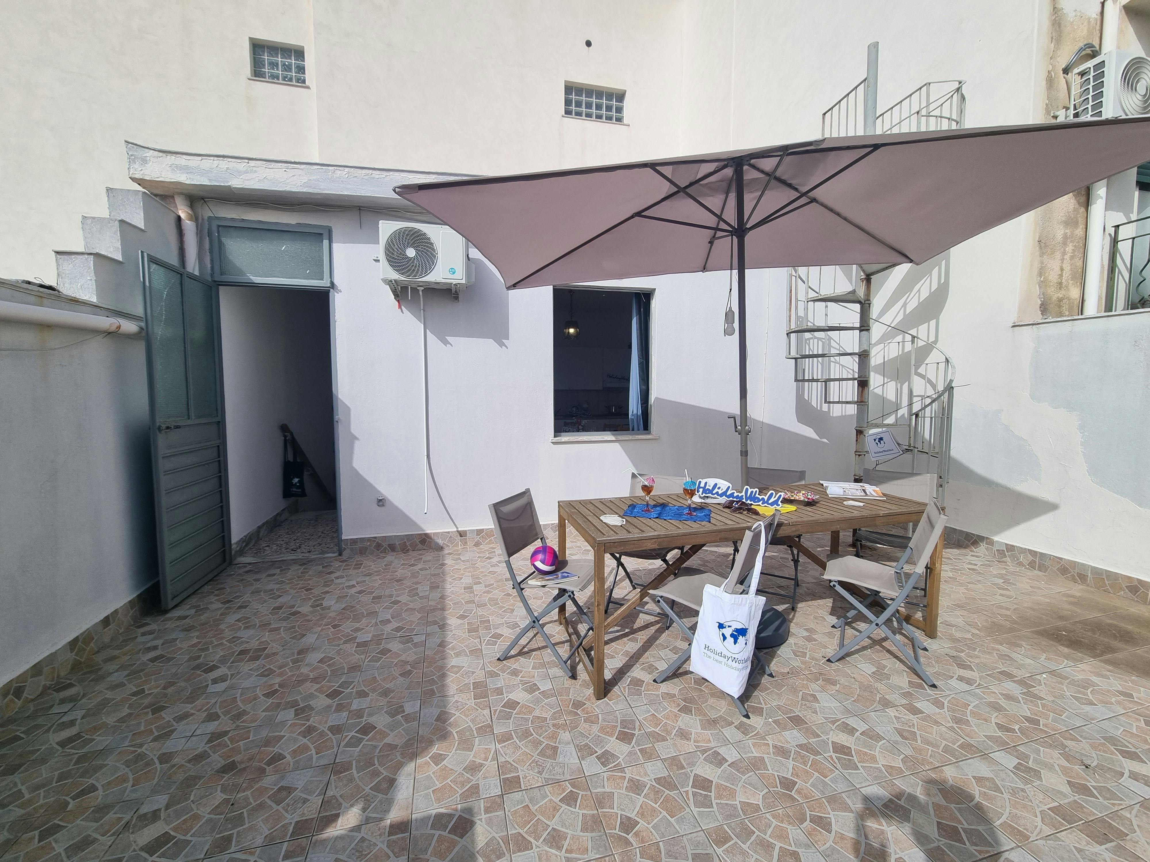 Appartamento in affitto a 3168 € al mese a Gaggi, Via Palazzo Nuovo