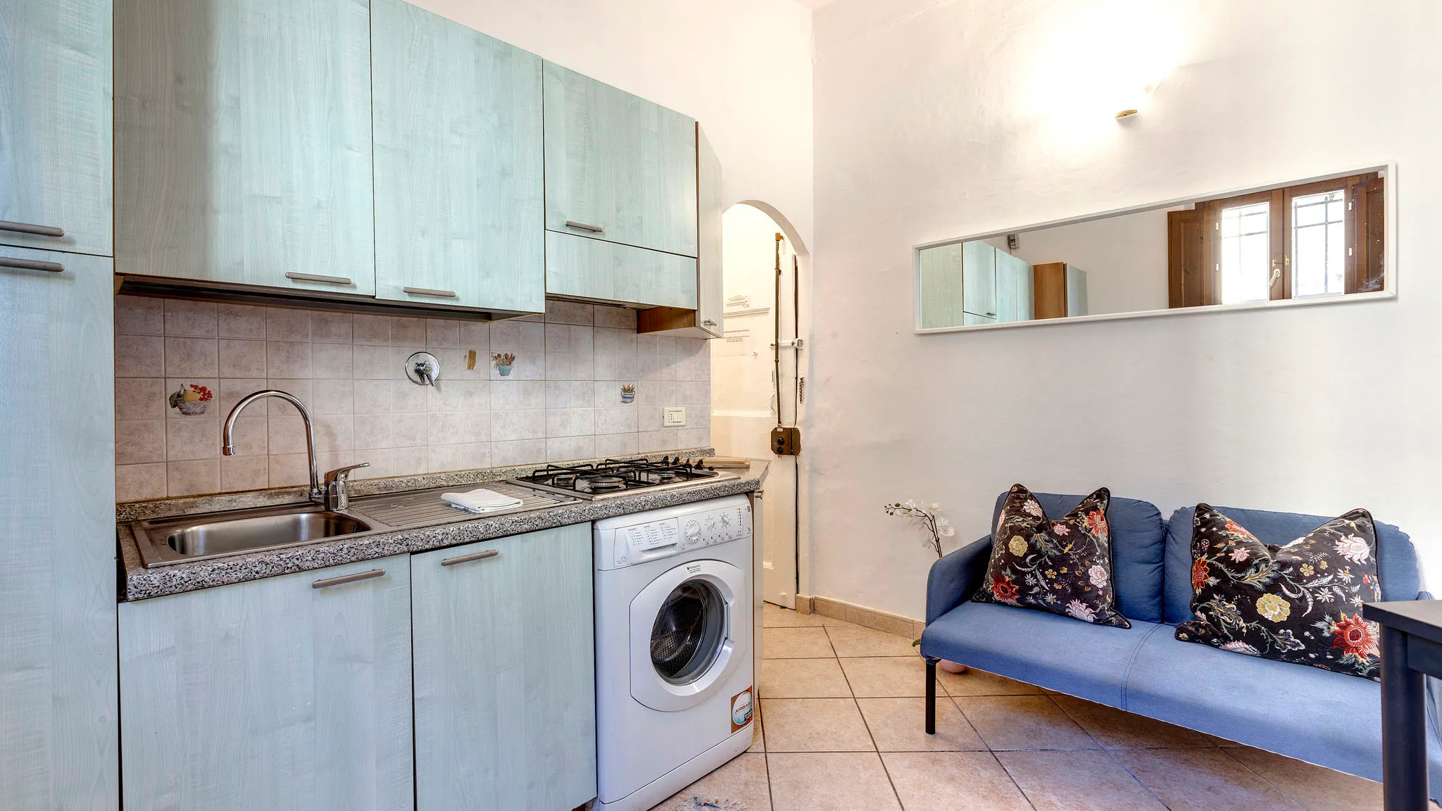 1-Bedroom Apartment in Via dei Sapiti, Florence (1611479) ROOM 1