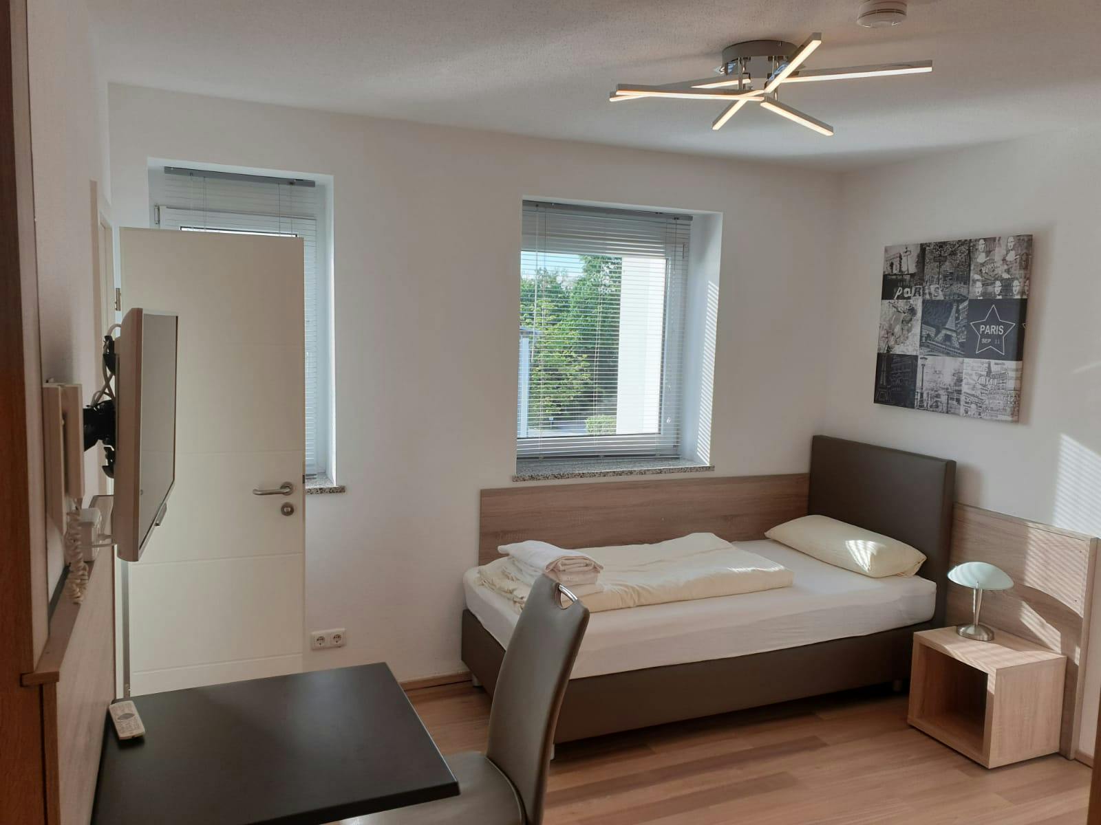 Studio zu mieten für 1.070 € pro Monat in Vaterstetten, Baldhamer Straße