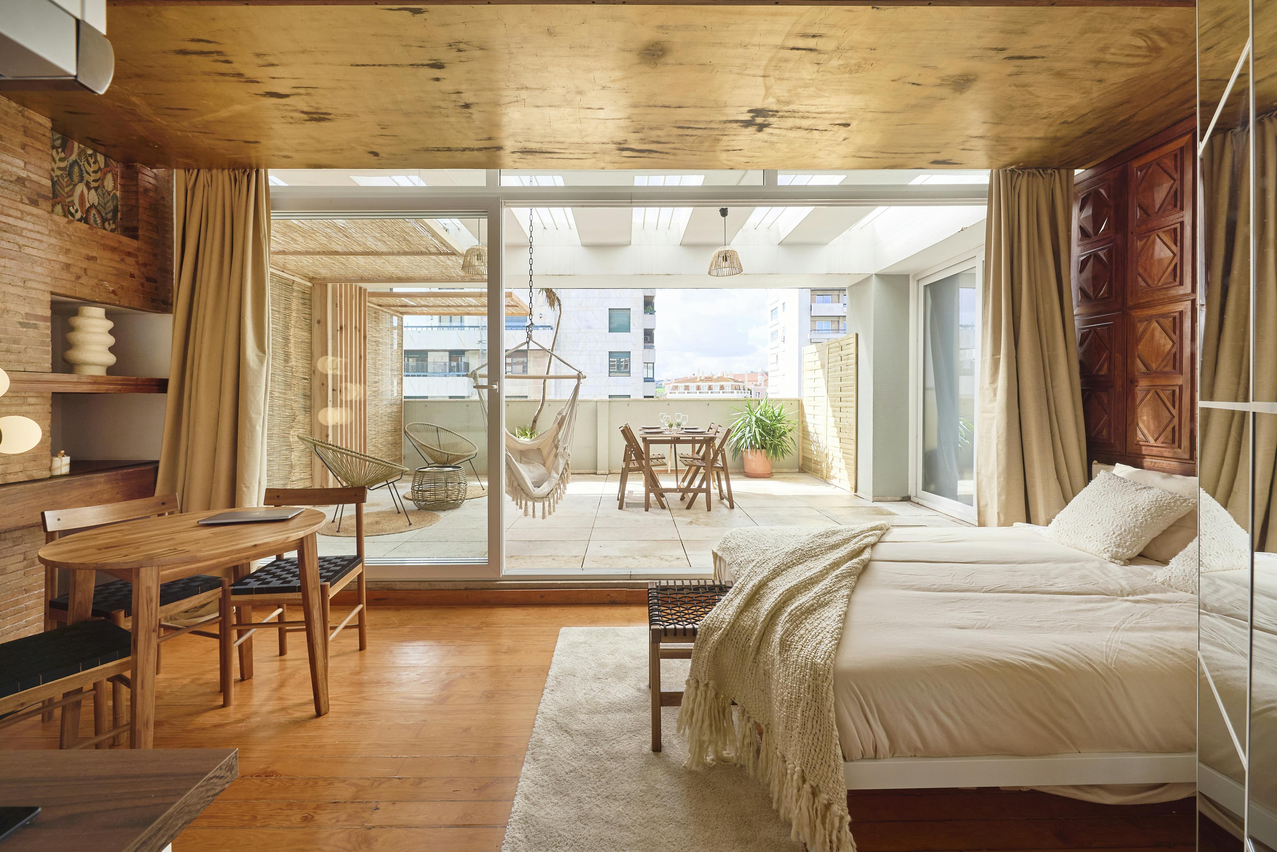 Avenida Infante Santo, Lisbon preview