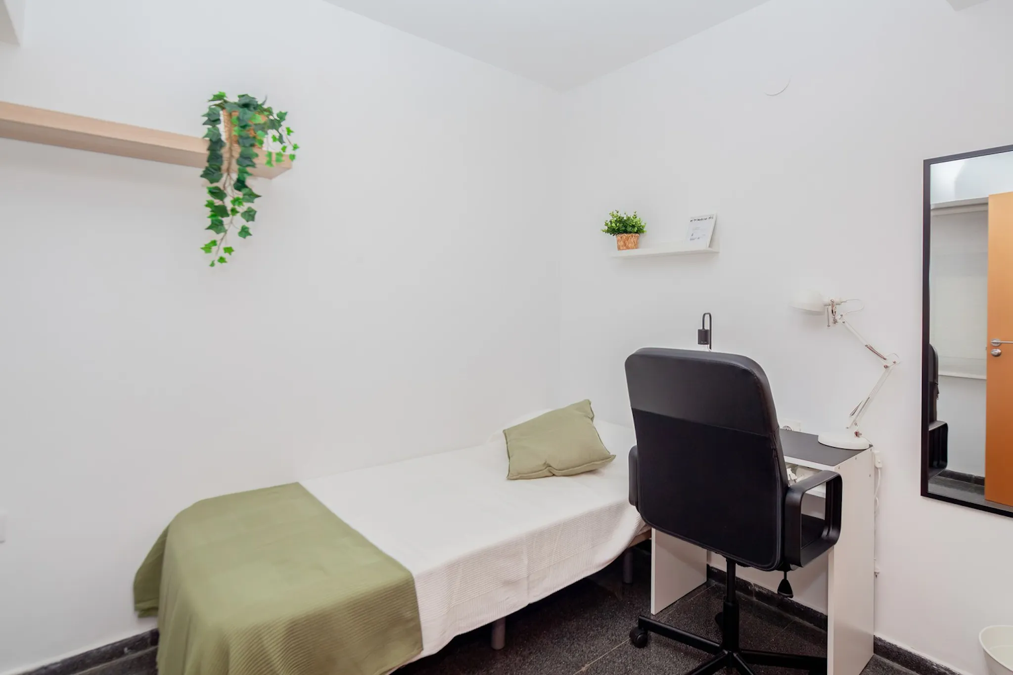 Avinguda del Port, Valencia preview