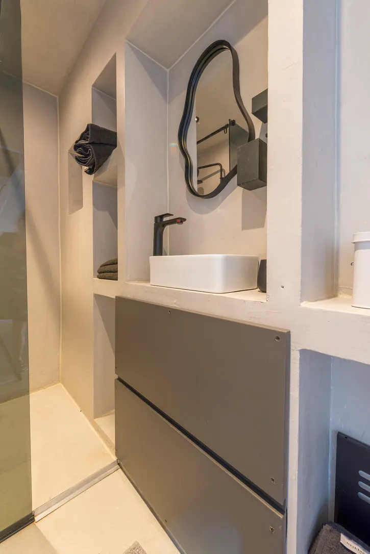 1-Bedroom Apartment in Petrus Dondersstraat, Eindhoven (1611702) ROOM 2