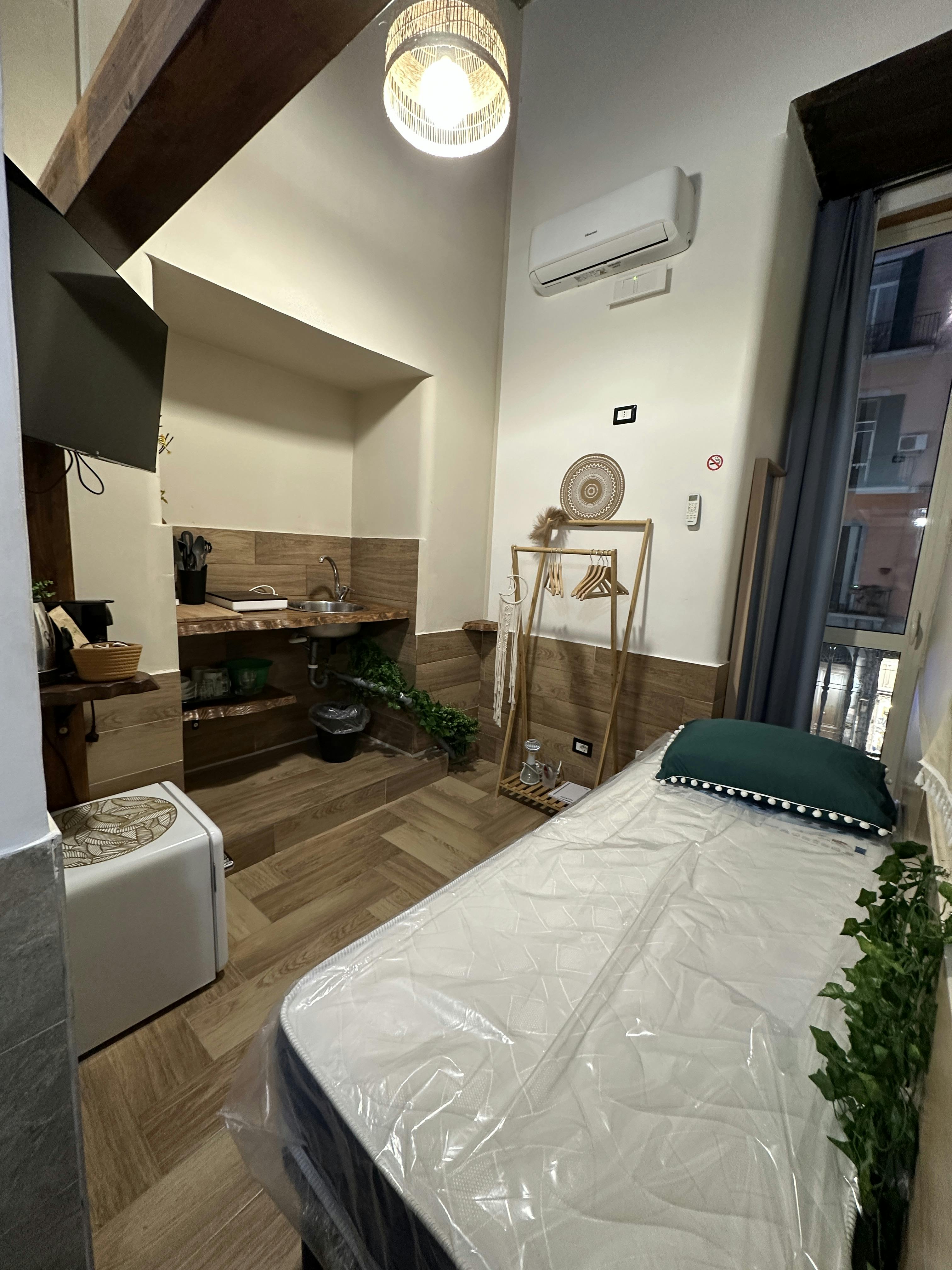 Студия сдается в аренду за 550 € в месяц в Naples, Piazza Principe Umberto
