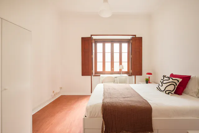 Private room in Rua de Buenos Aires, Lisbon (1611937) room image 1