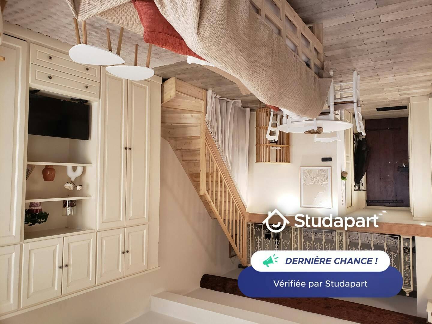 Apartment for rent for €1,400 per month in Menton, Rue Mattoni