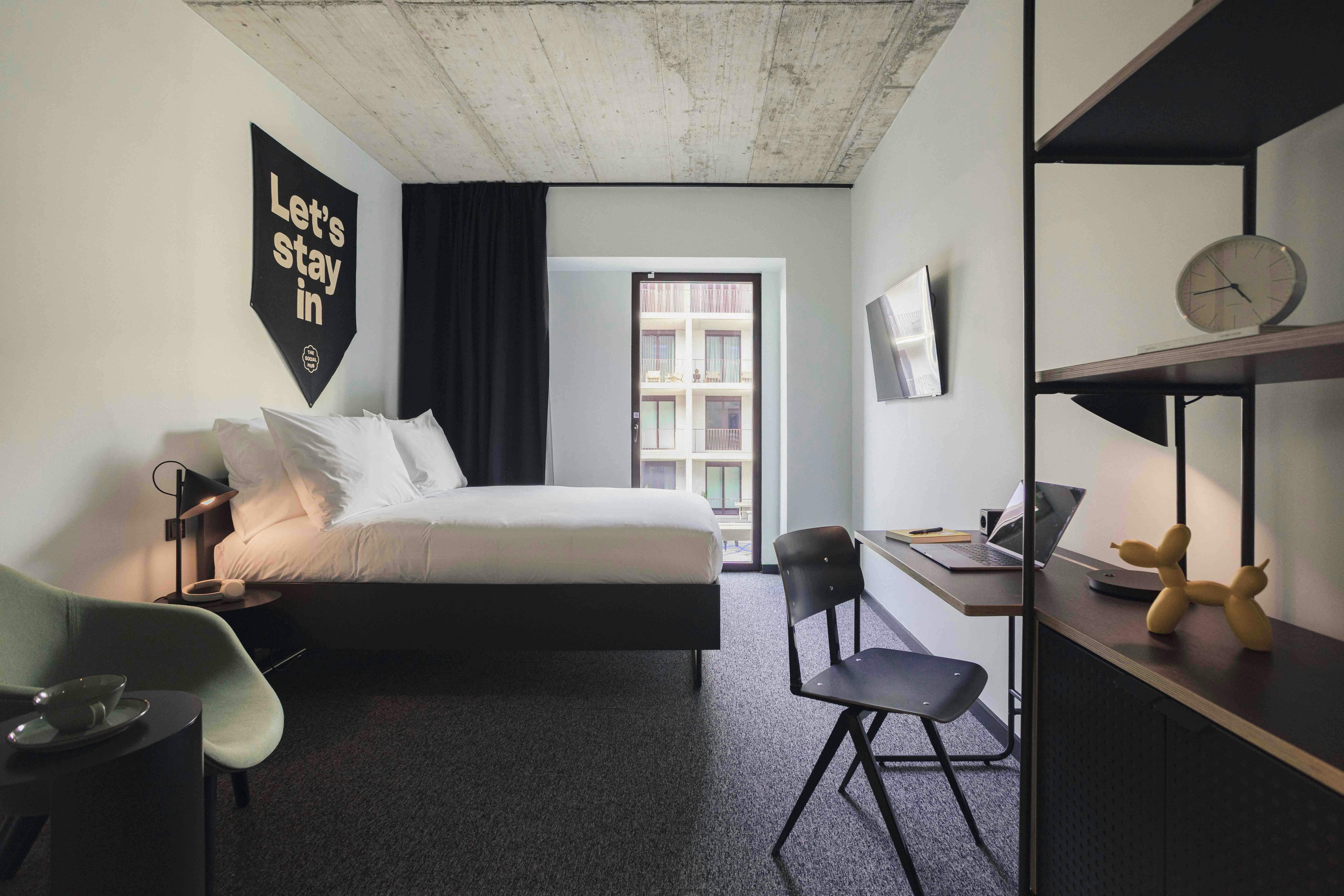 Private room for rent for €775 per month in Porto, Praça de Dom João I