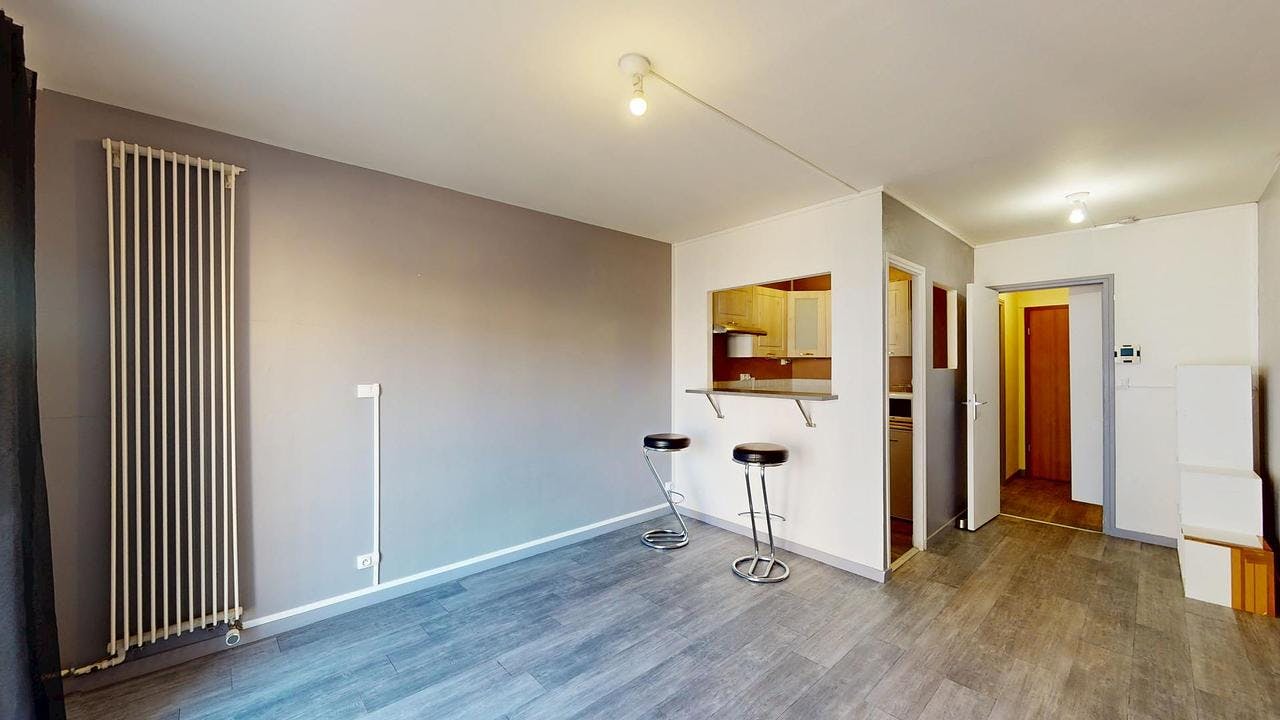Studio à louer pour 465 €/mois à Reims, Rue de Courlancy