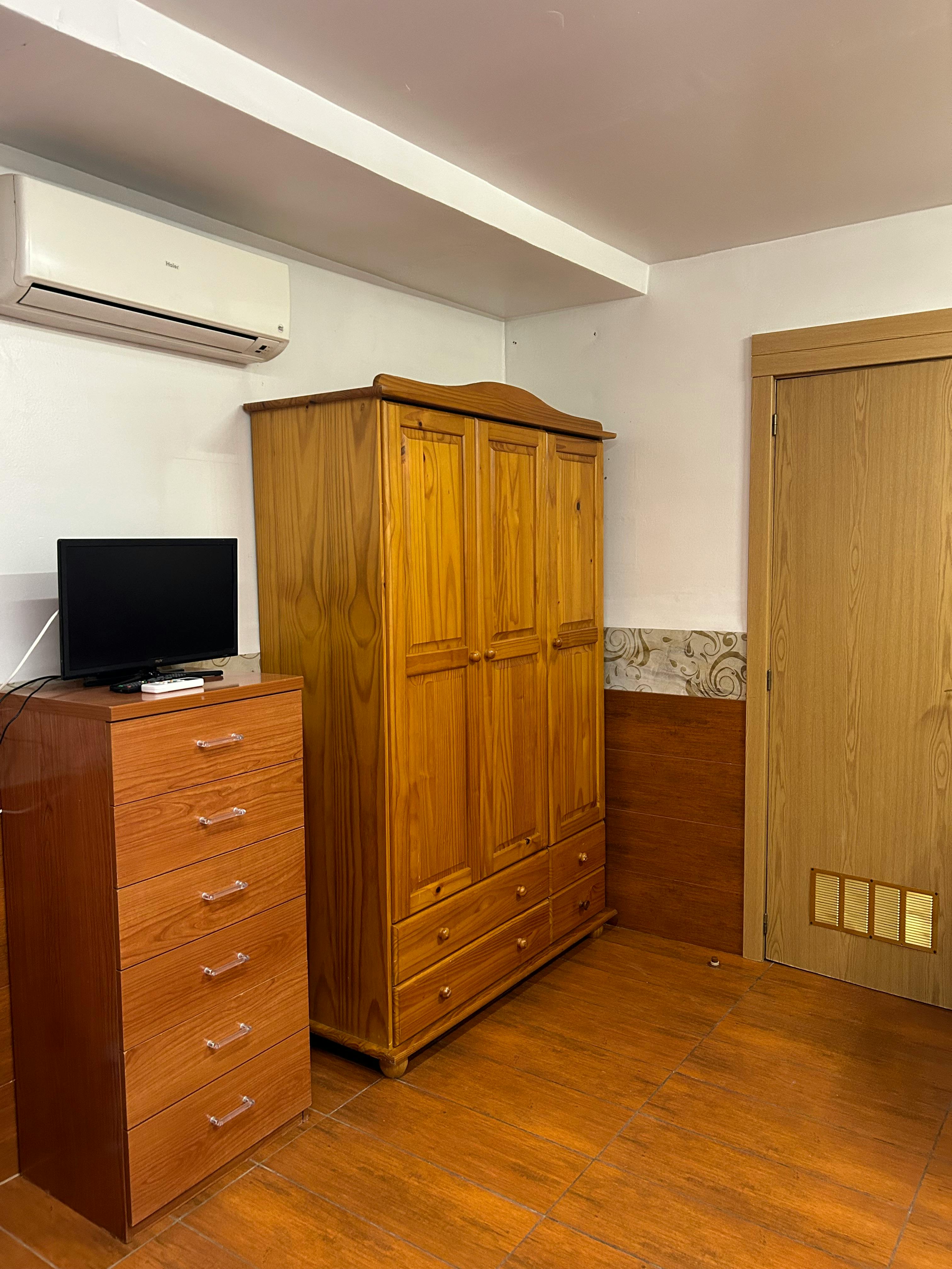 Apartment L'hospitalet De Llobregat — photo 1