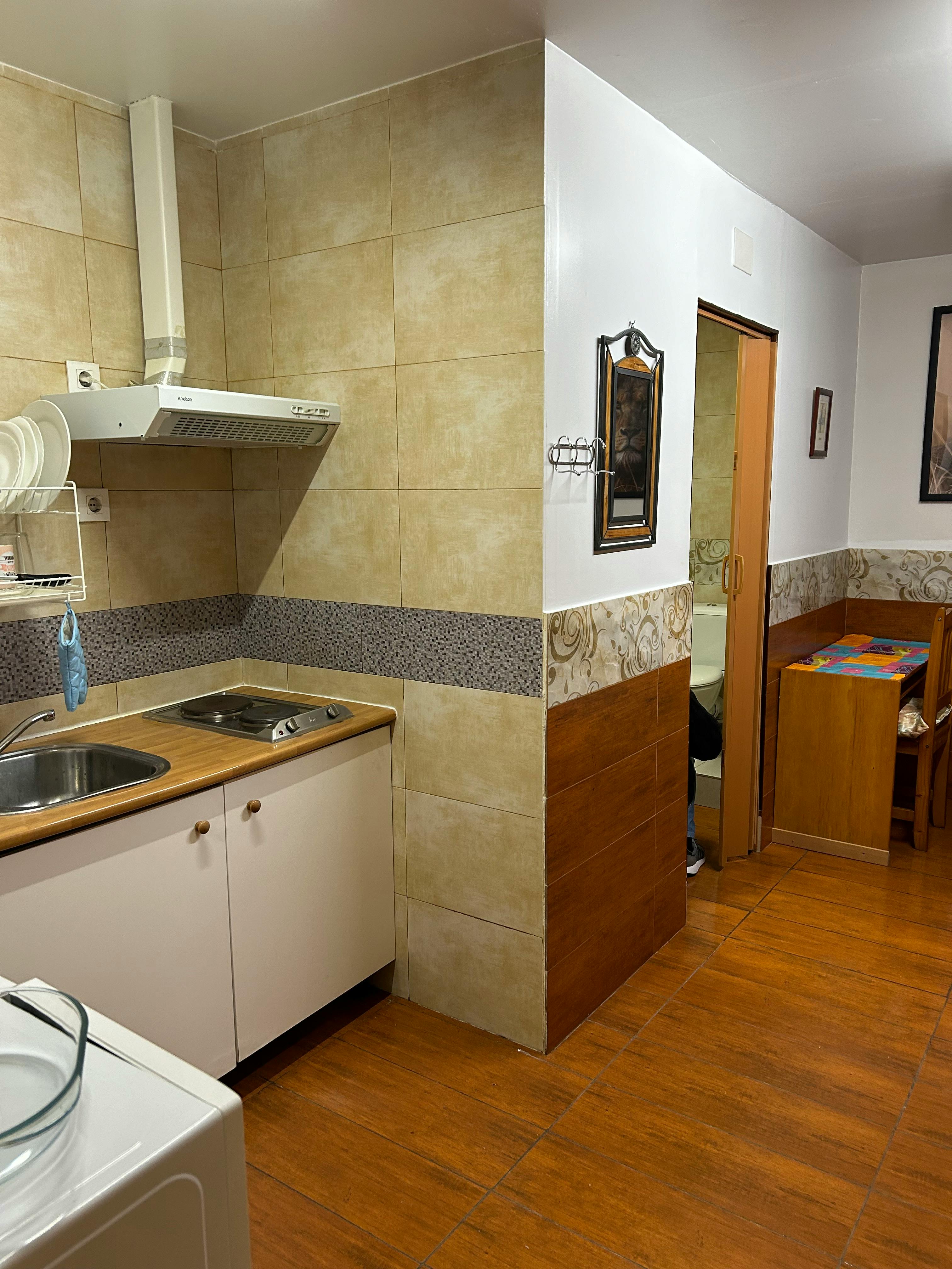 Apartment L'hospitalet De Llobregat — photo 33