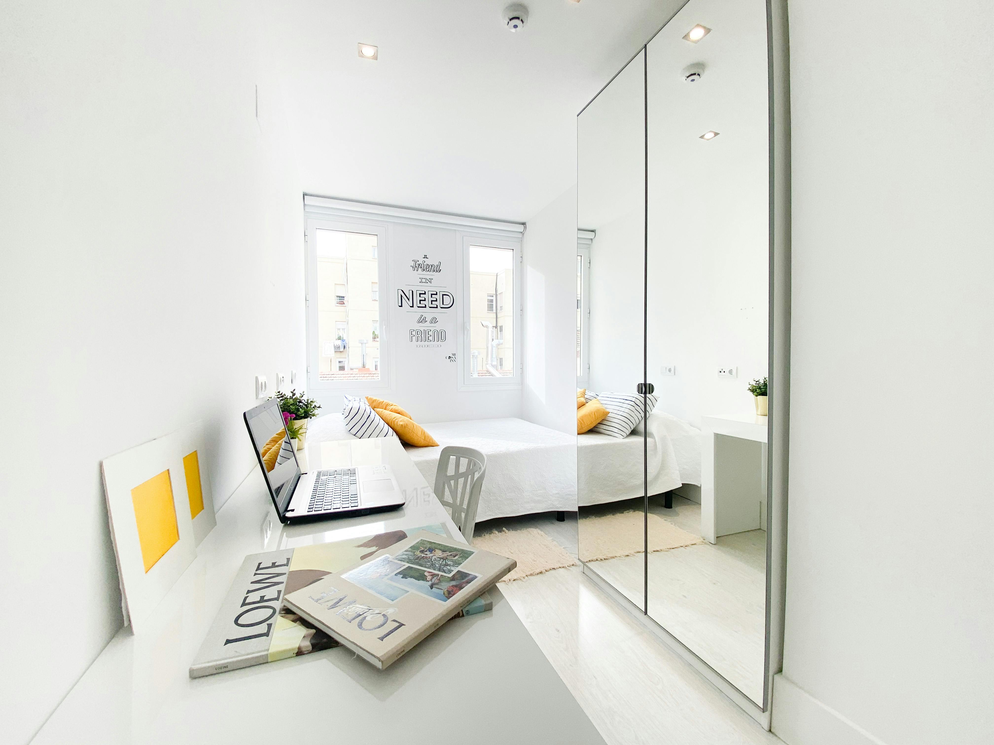 Private room for rent for €700 per month in Madrid, Calle de Lagasca