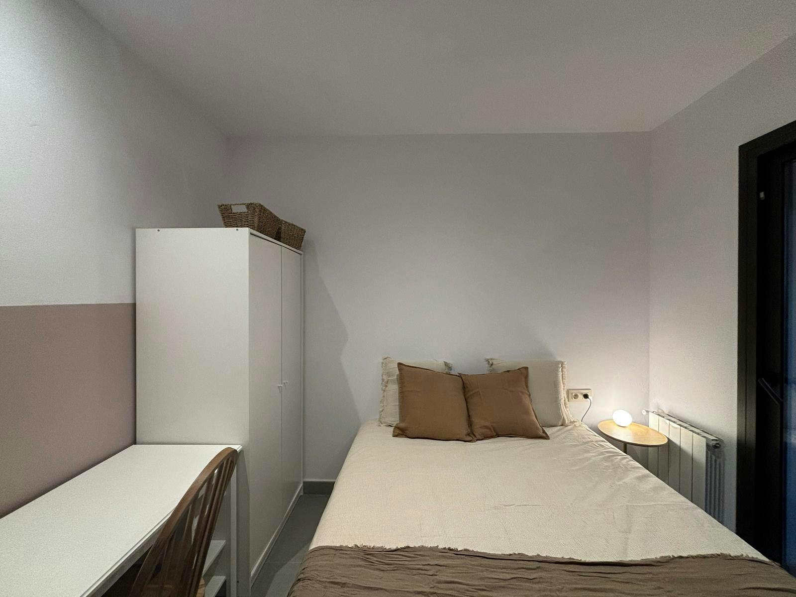 Single room Barcelona, 1 bed, 13m² — photo 2
