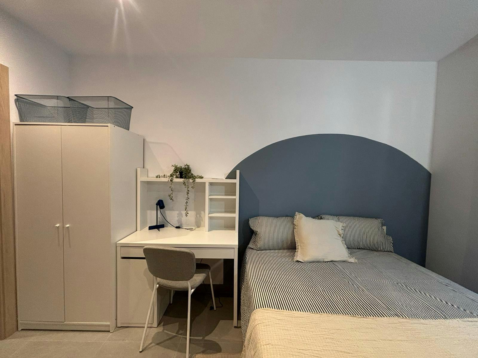 Single room Barcelona, 1 bed, 8m² — photo 1