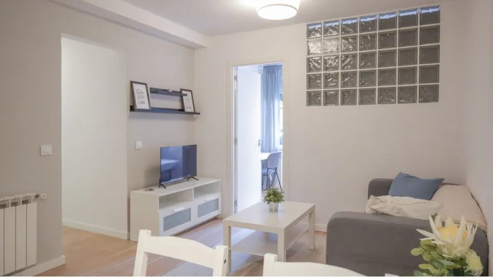 4-Bedroom Apartment in Calle de Seseña, Madrid (1614015) ROOM 4