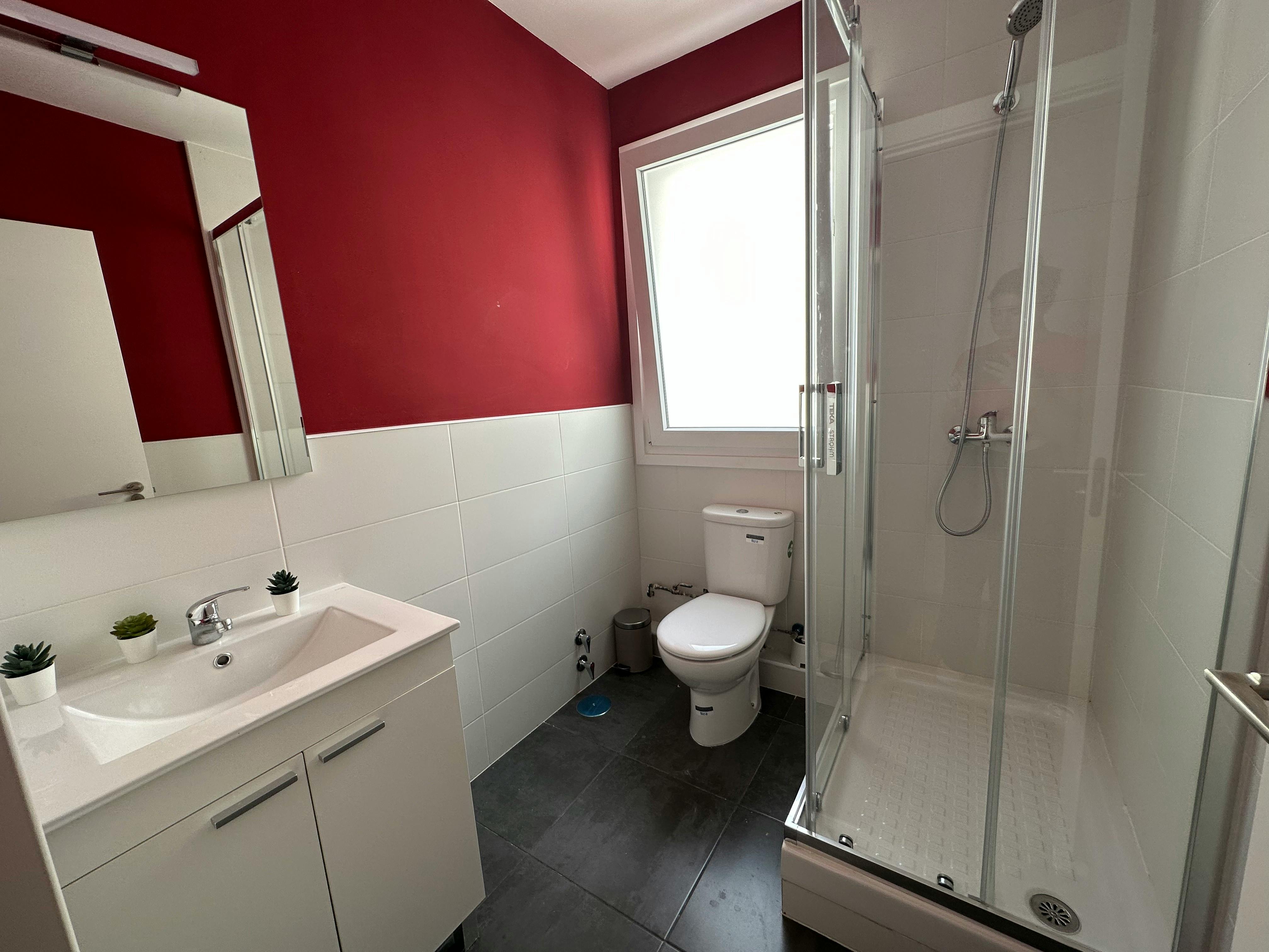 Single room Madrid, 1 bed — photo 2
