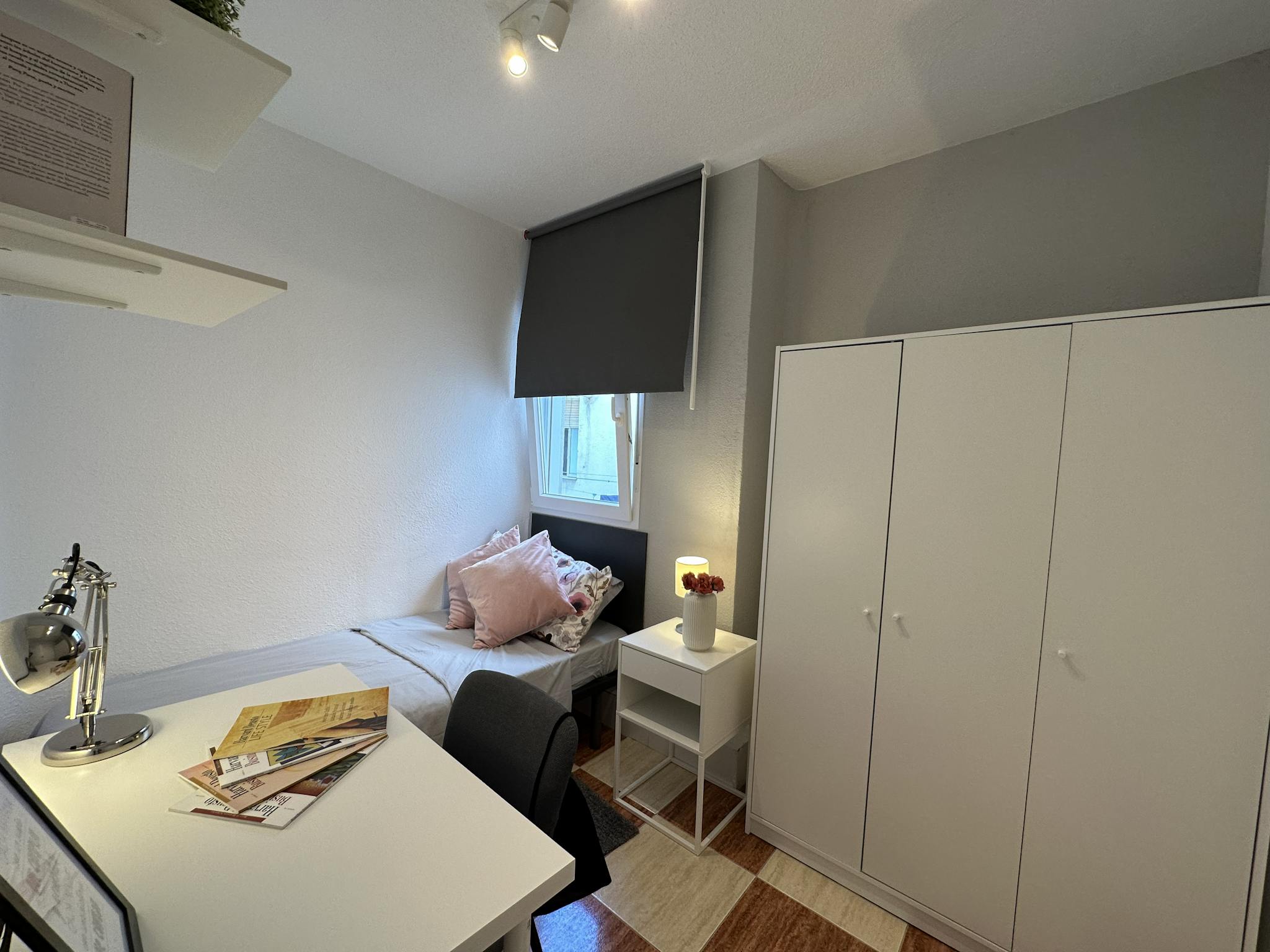 Paseo de Marcelino Camacho, Madrid preview