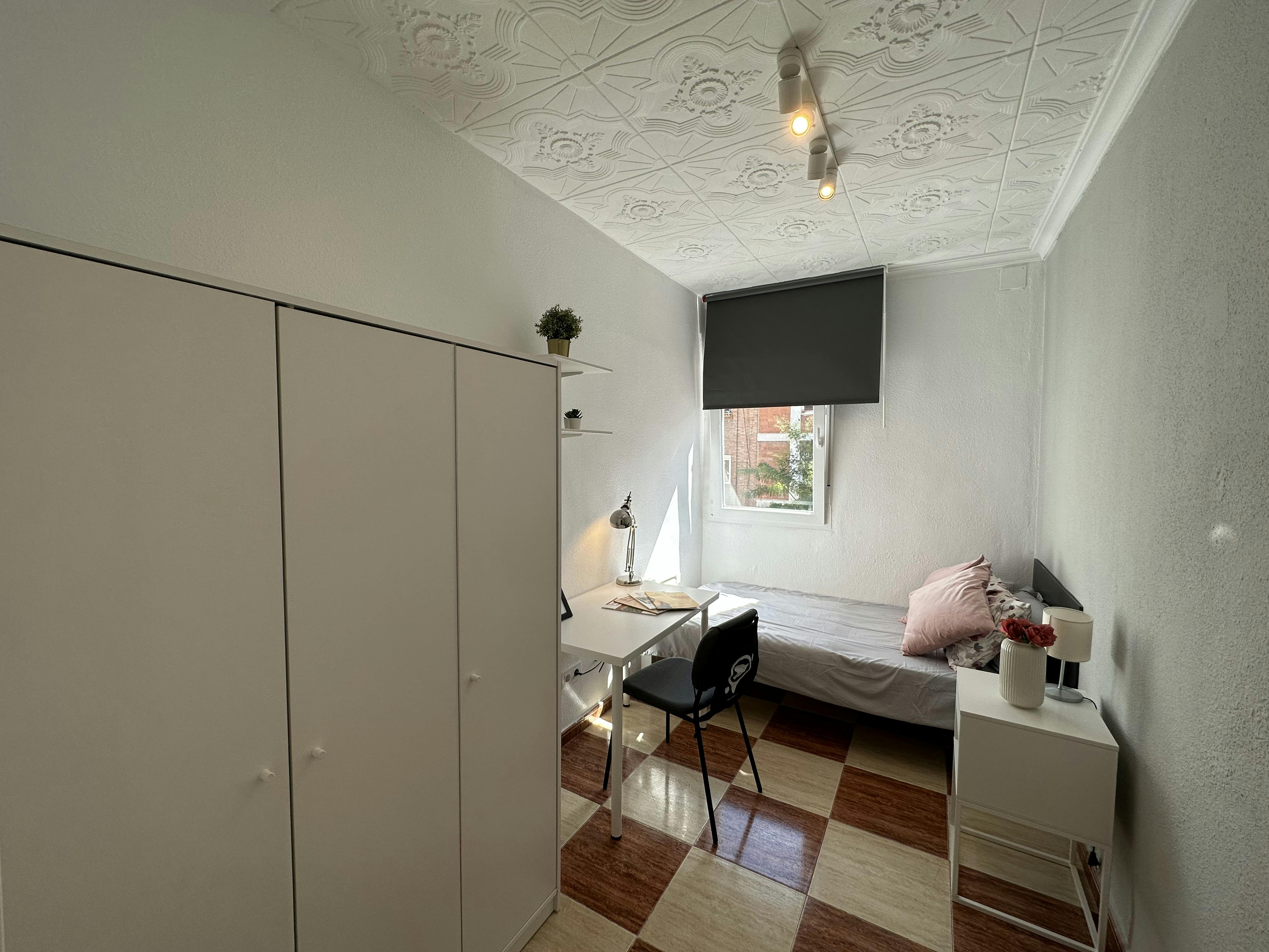 Paseo de Marcelino Camacho, Madrid preview