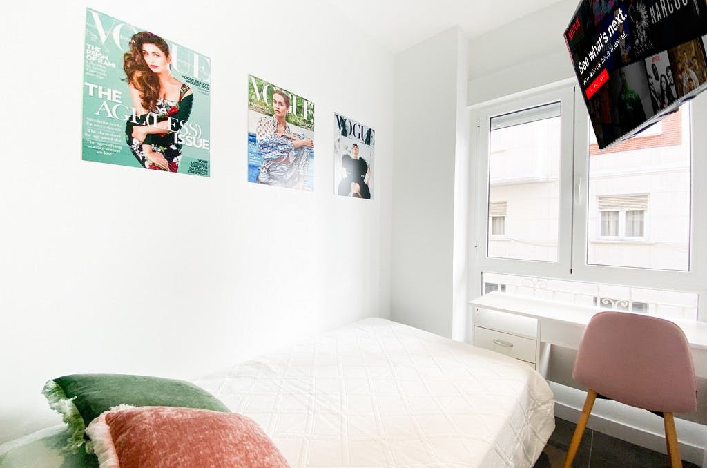 Private room for rent for €550 per month in Madrid, Calle del Rey Francisco