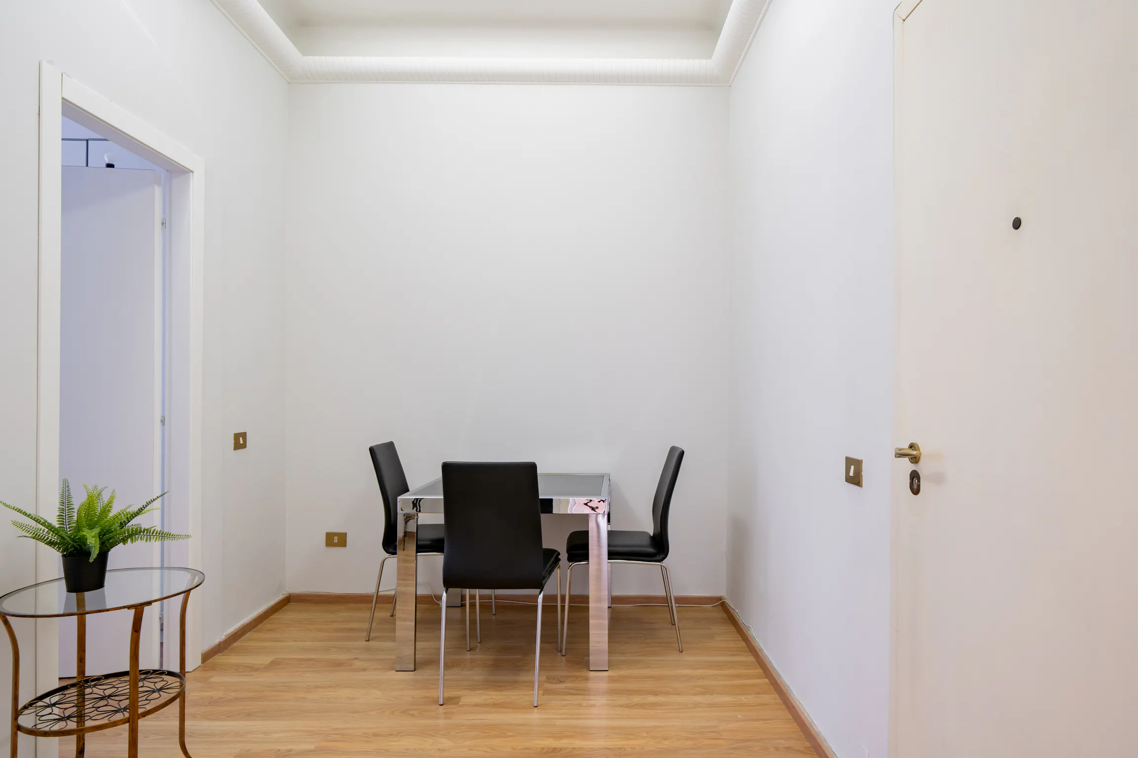 3-Bedroom Apartment in Via Cerva, Milan (1614132) ROOM 4