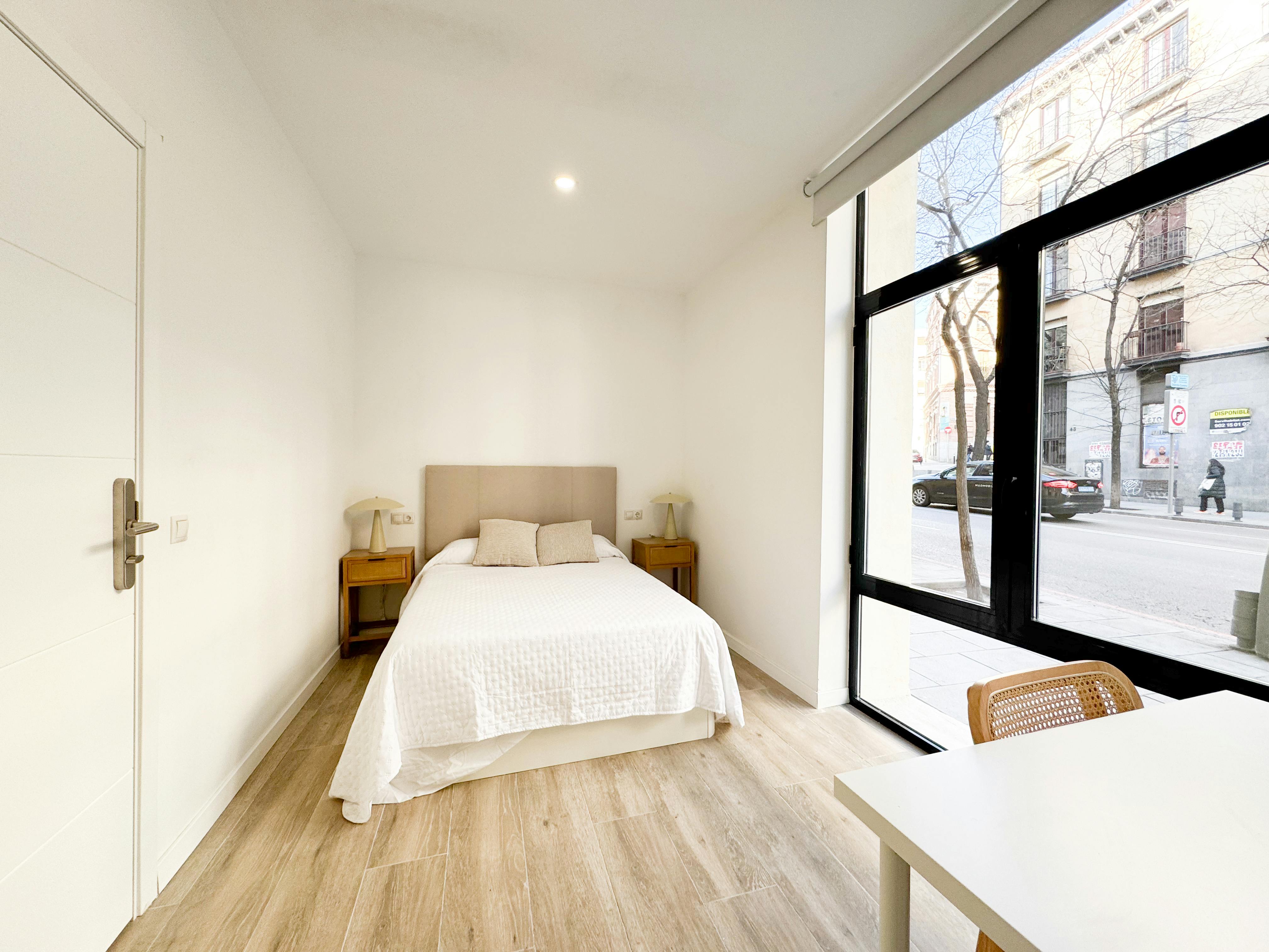 Calle de Bailén, Madrid preview