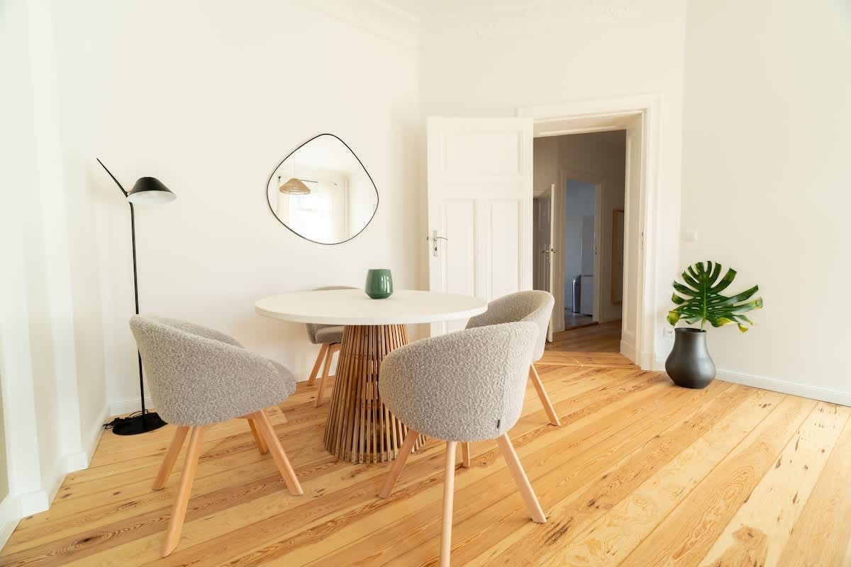 Apartment for rent for €1,831 per month in Berlin, Warthestraße
