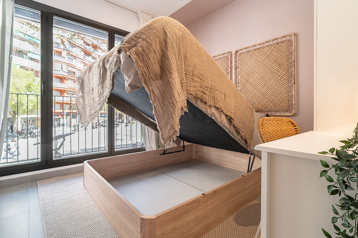 preview gallery tile