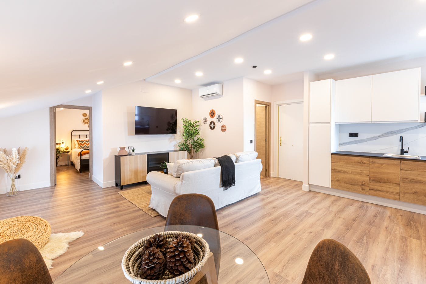 2-Bedroom Building in Calle de López de Hoyos, Madrid (1614323) ROOM