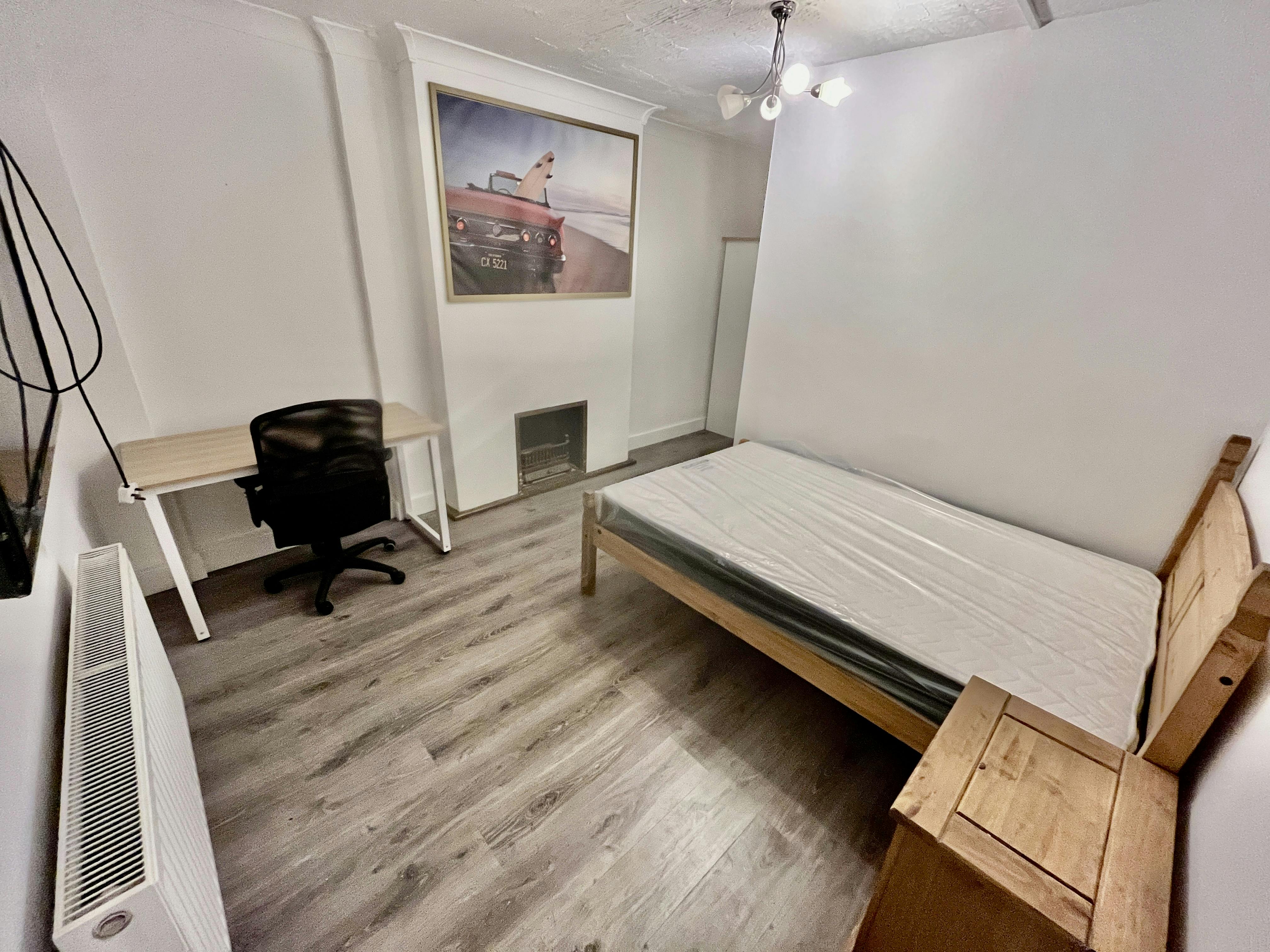 共用房间 正在以 £866 的月租出租，其位于 London, Vigilant Close