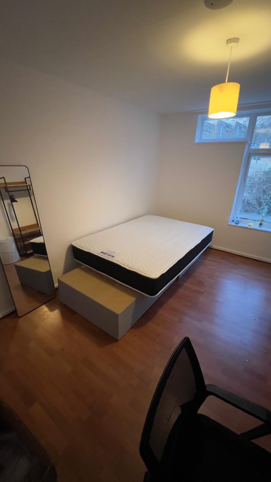 Delat rum att hyra för 693 GBP i månaden i London, Vigilant Close