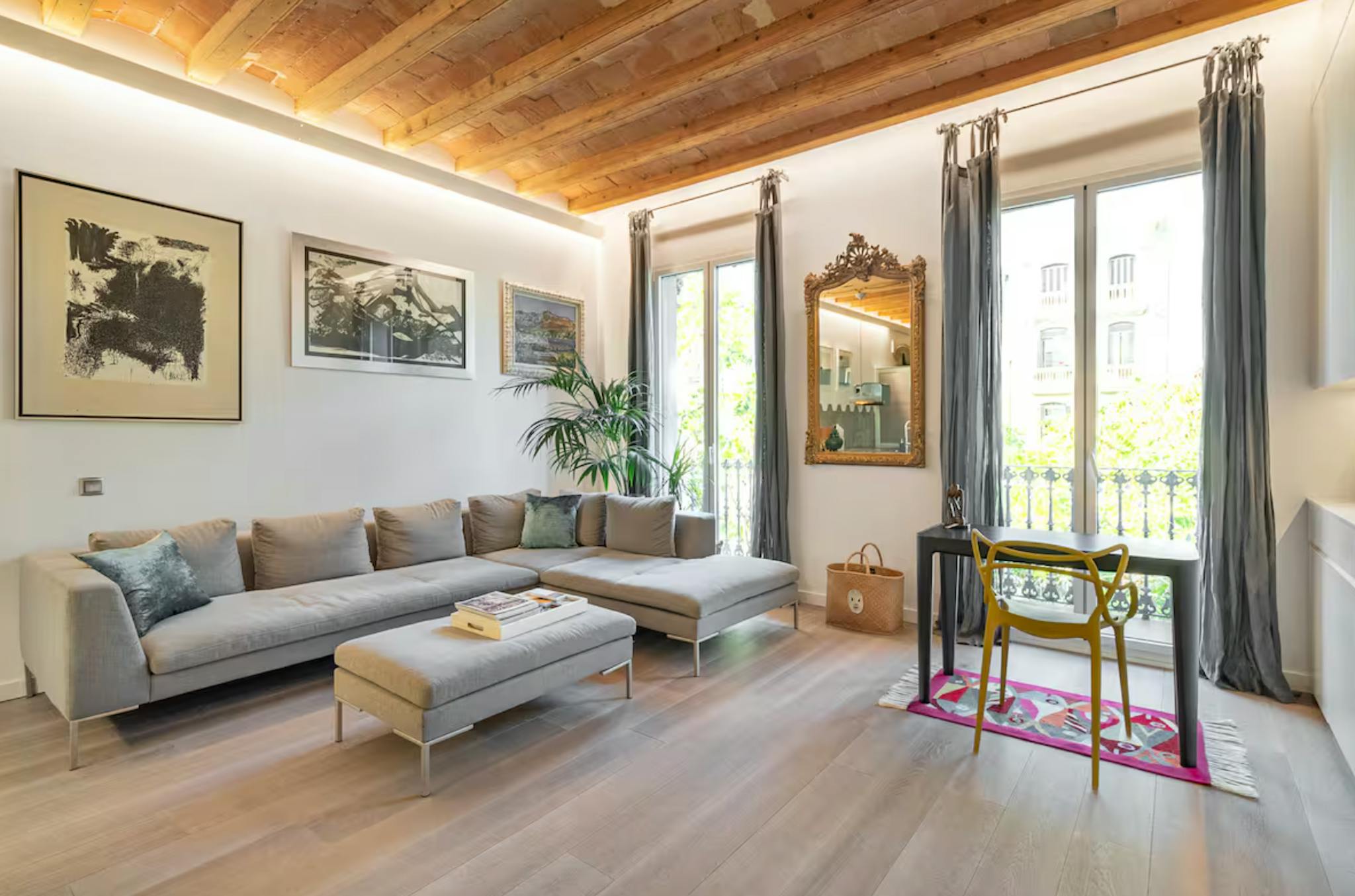 Carrer d'Aragó, Barcelona preview