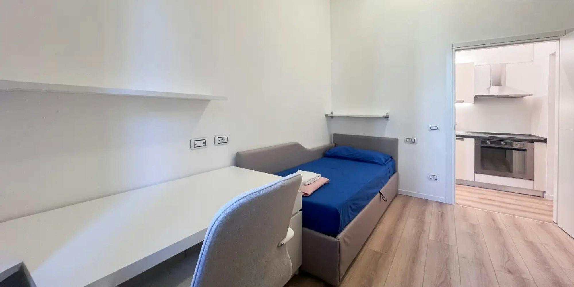 Private room for rent for €515 per month in Milan, Via Bramantino