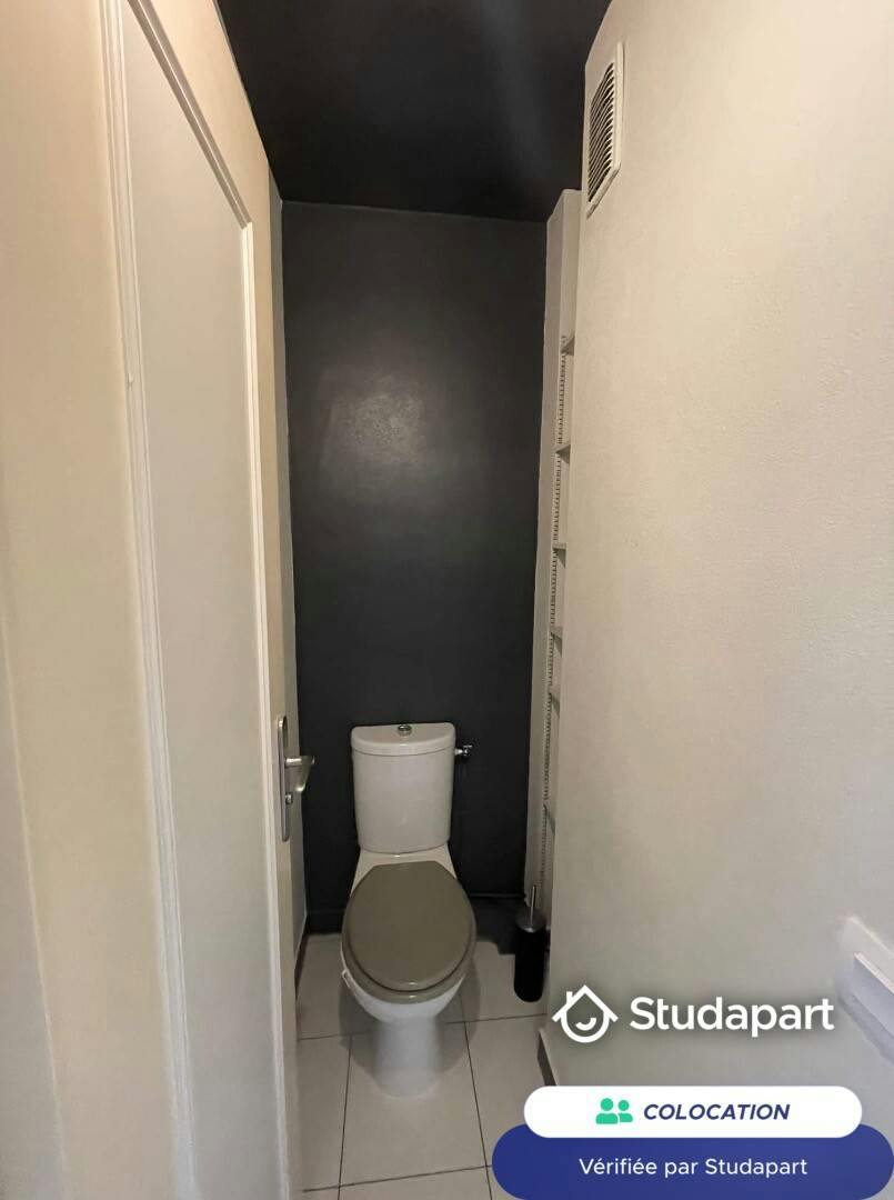 Private room for rent on Rue de la Bourgeonnière, Nantes - Vue 4