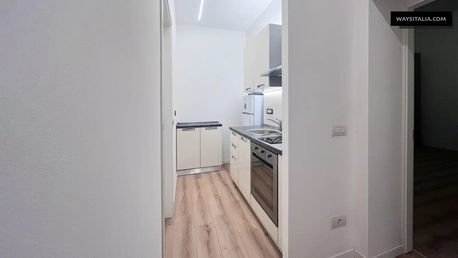 Double room Milan, 1 bed, 10m² — photo 5