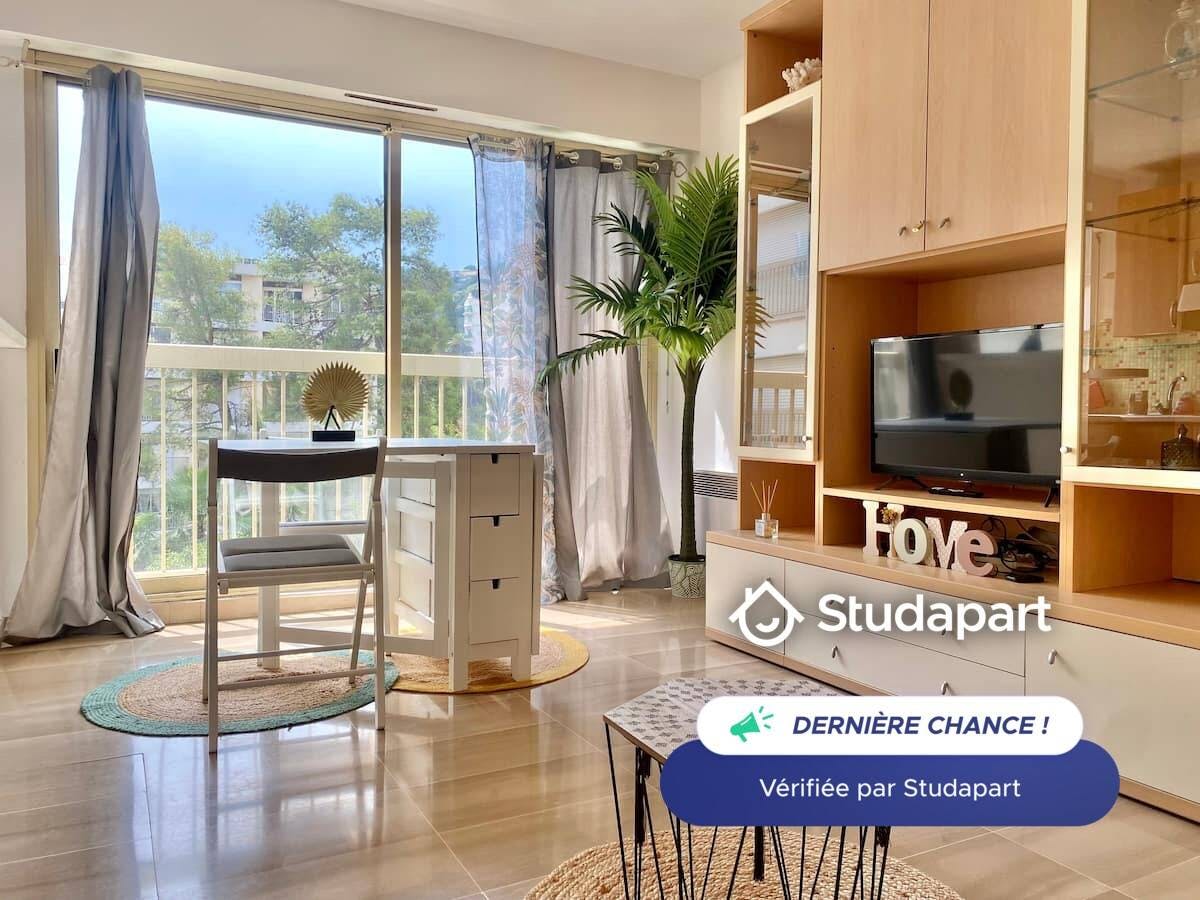 Квартира за оренду для 980 EUR на місяць у Menton, Porte de France