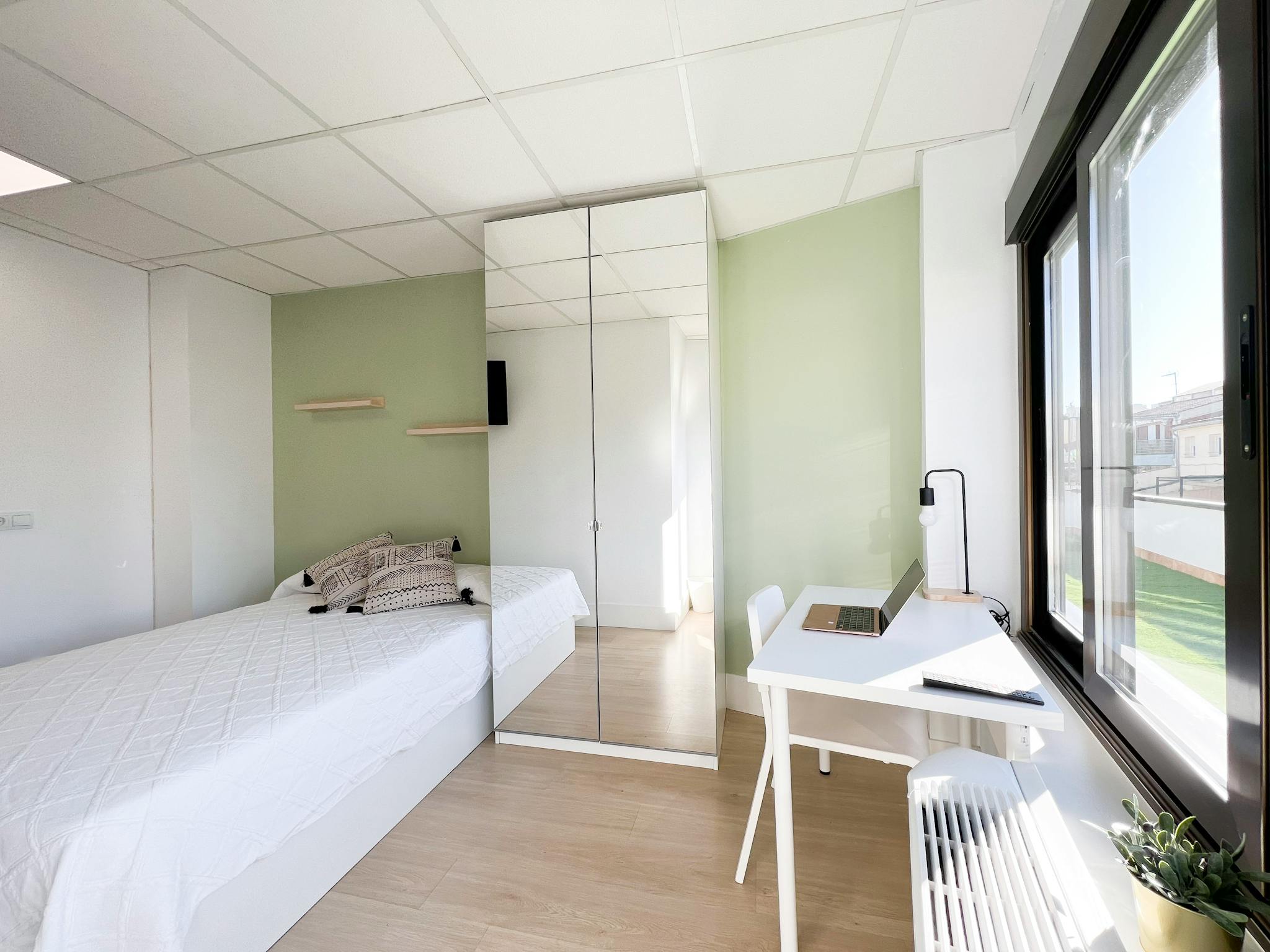 Calle de San Bernardo, Madrid preview