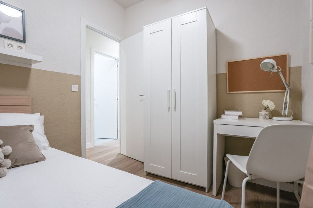 Single room Madrid, 1 bed — photo 5