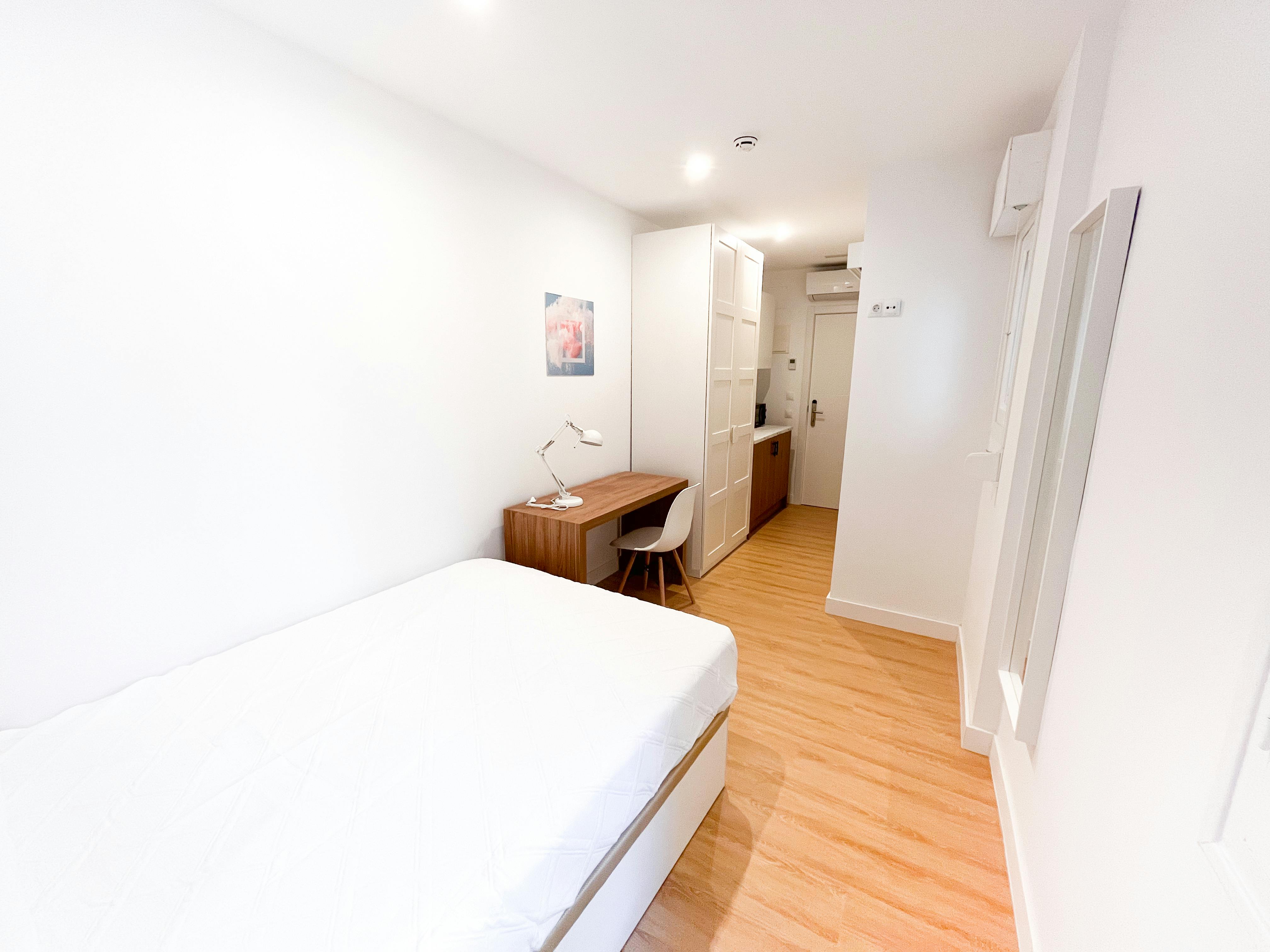 Privé kamer te huur voor € 575 per maand in Segovia, Calle Blanca de Silos