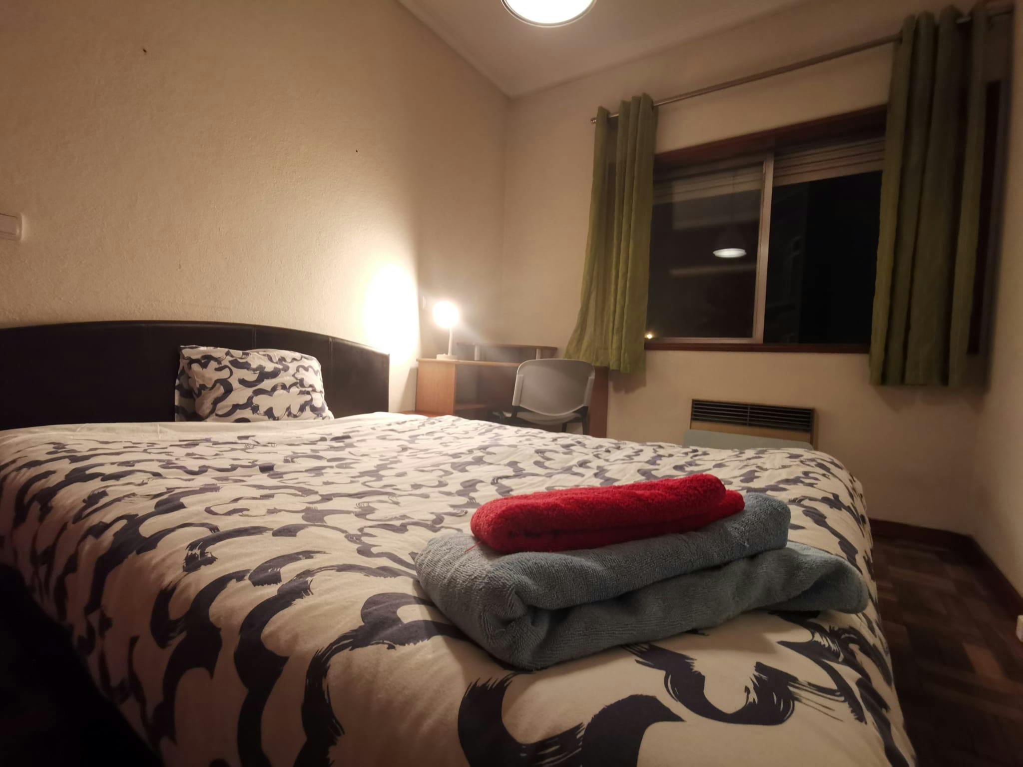 Отдельная комната сдается в аренду за 475 € в месяц в Azurém, Alameda Doutor Alfredo Pimenta